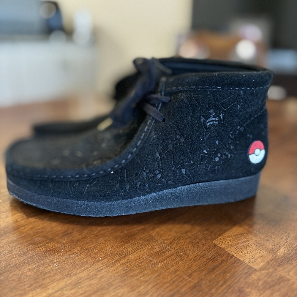 Clark's x Pokemon Original Collection Wallabe Boots Colab Mens Size 7 Black